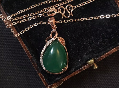 18K Rose Gold Plated Green Chrysoprase Necklace - Vintage Style