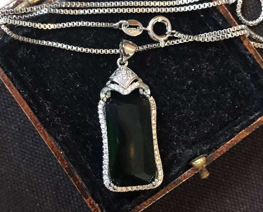 18K White Gold Plated Green Tourmaline And Zircon Necklace - Vintage Style