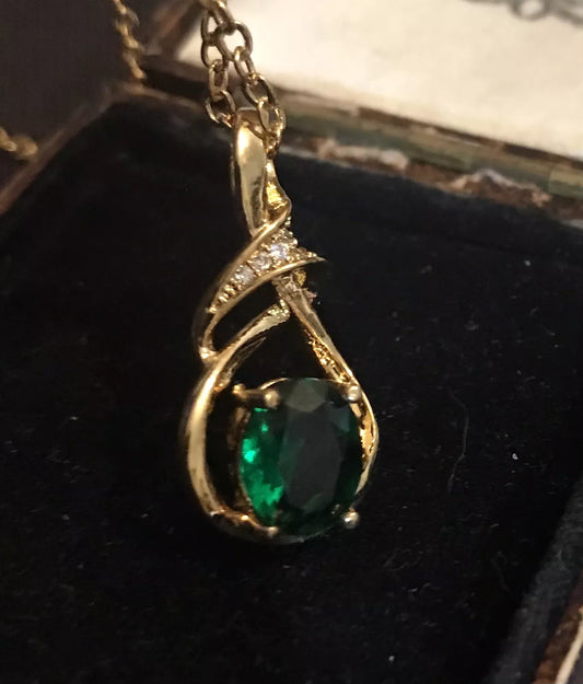 18K Gold Plated Green Tourmaline And Crystal Necklace - Vintage Style