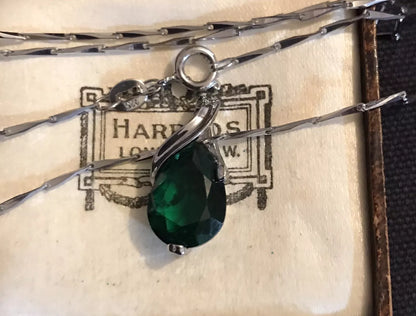 18K White Gold Plated Green Tourmaline Necklace - Vintage Style