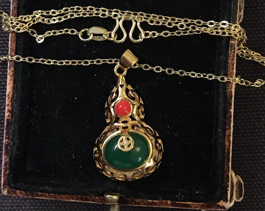 18K Gold Plated Green Chrysoprase And Red Agate Necklace - Vintage Style