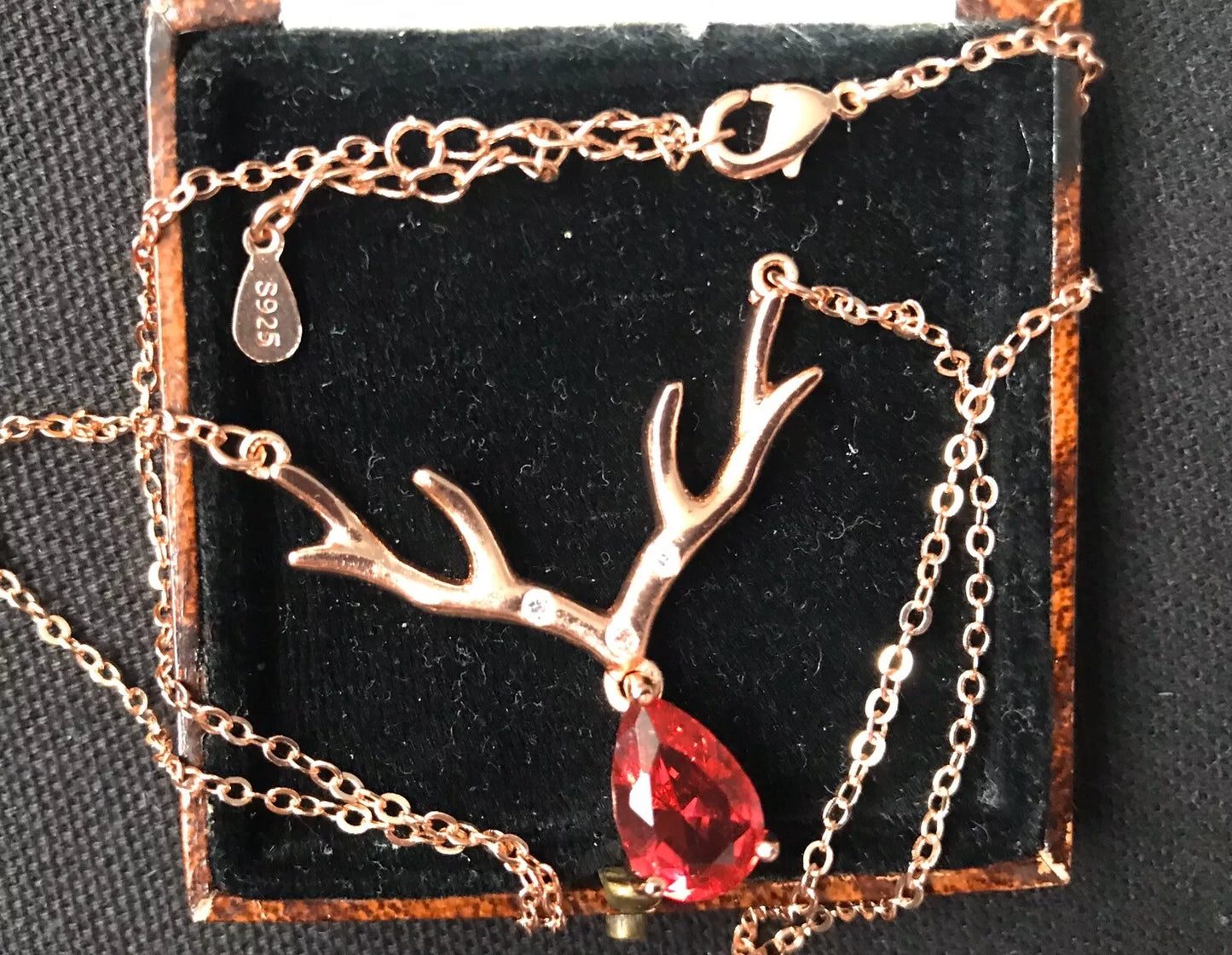 18K Rose Gold Plated Red Crystal Necklace - Vintage Style